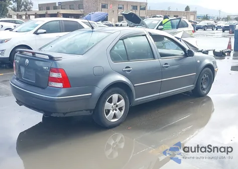 2004 Volkswagen Jetta Gli 1.8T/Gls 1.8T z USA, uszkodzony, nr VIN 3VWSE69M54M021641